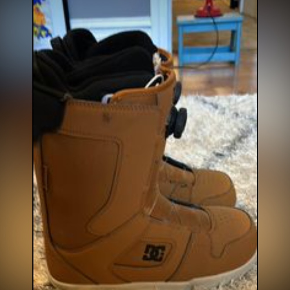Snowboard boots great condition